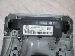 AUDI A4 B7 LAMPKA OSWIETLENIA KABINY PRZOD 04-07