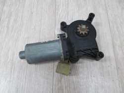 MERCEDES W210 W202 SILNICZEK SZYBY PRAWY PRZOD 0130821709