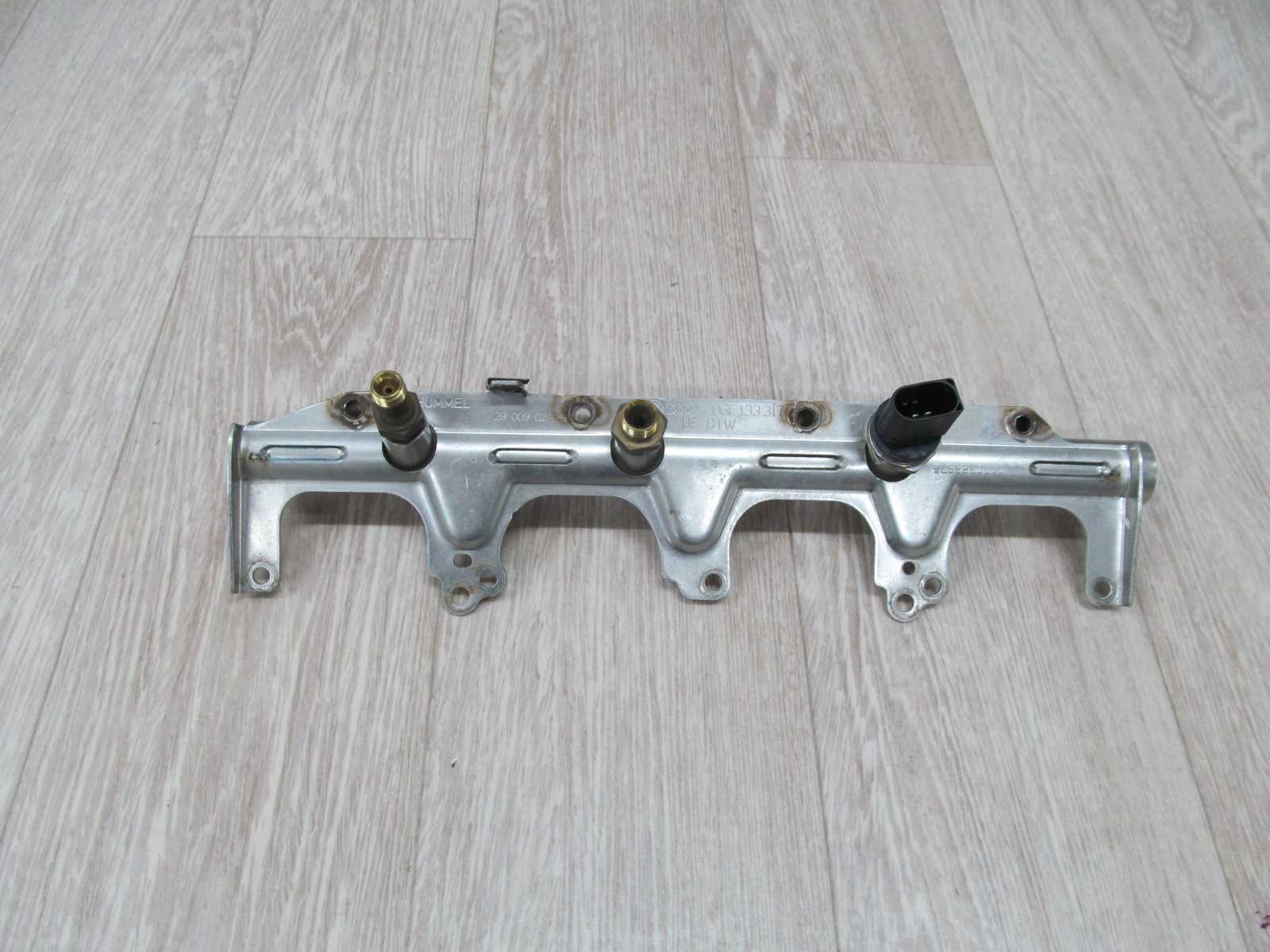 AUDI VW 2.0 TFSI LISTWA WTRYSKOWA CZUJNIK 06F133317L 0261545025
