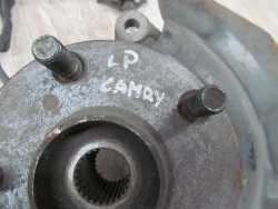 TOYOTA CAMRY VI 01-06 2.4 3.0 PIASTA ZWROTNICA LEWY PRZOD