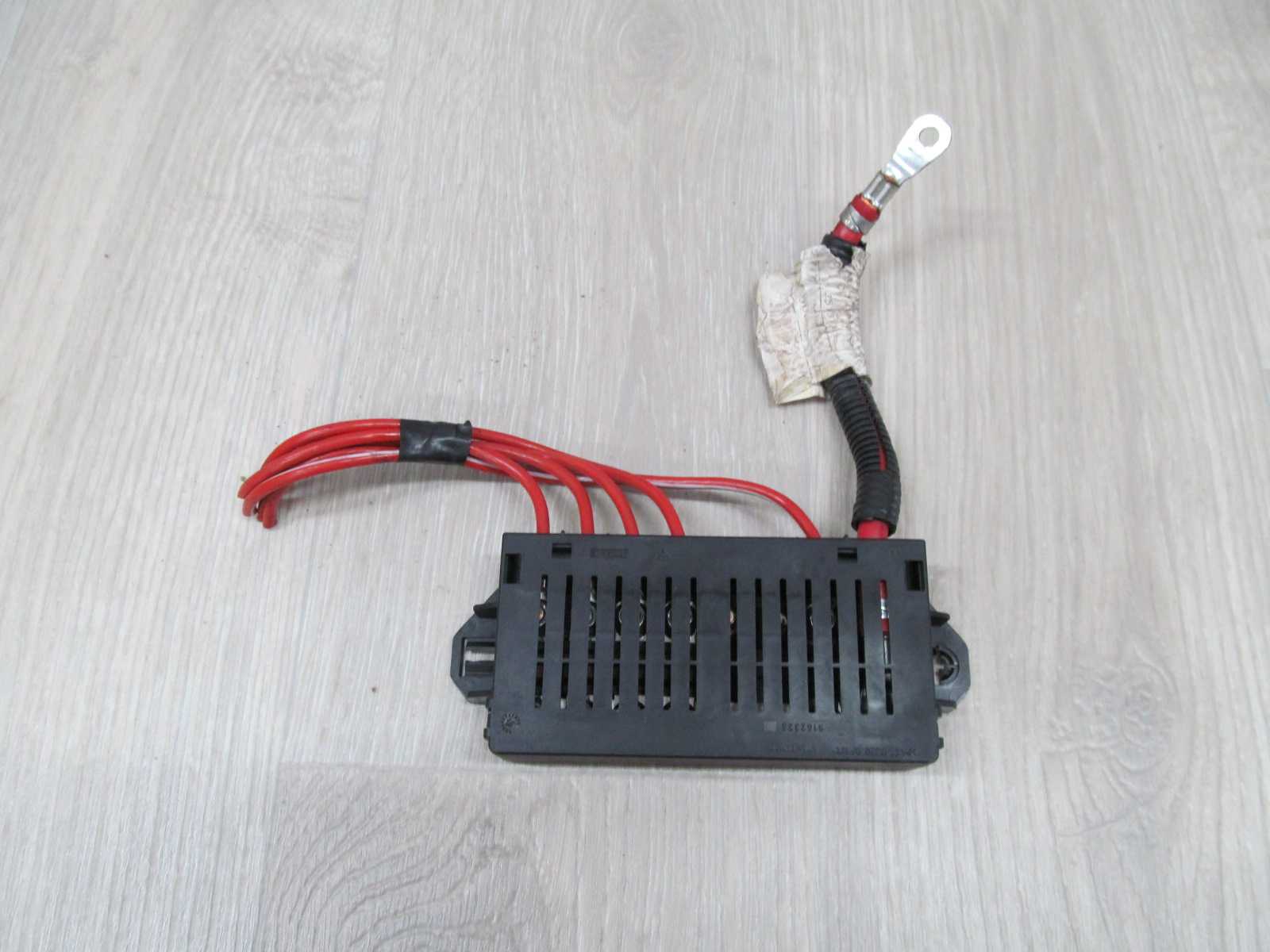 VOLVO S60 V70 XC SKRZYNKA BEZPIECZNIKOW BEZPIECZNIK GLOWNY 9441776