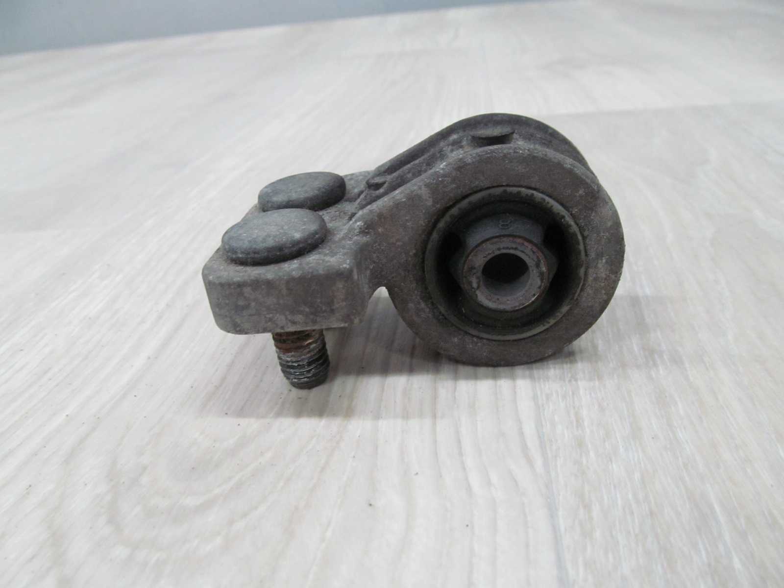 VOLVO S60 V70 XC90 2.4 2.5 T LAPA PODUSZKA SILNIKA 9445335