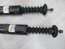 VOLVO XC90 2.5 AMORTYZATOR TYL NIVOMAT NIVO 30683451 02-14