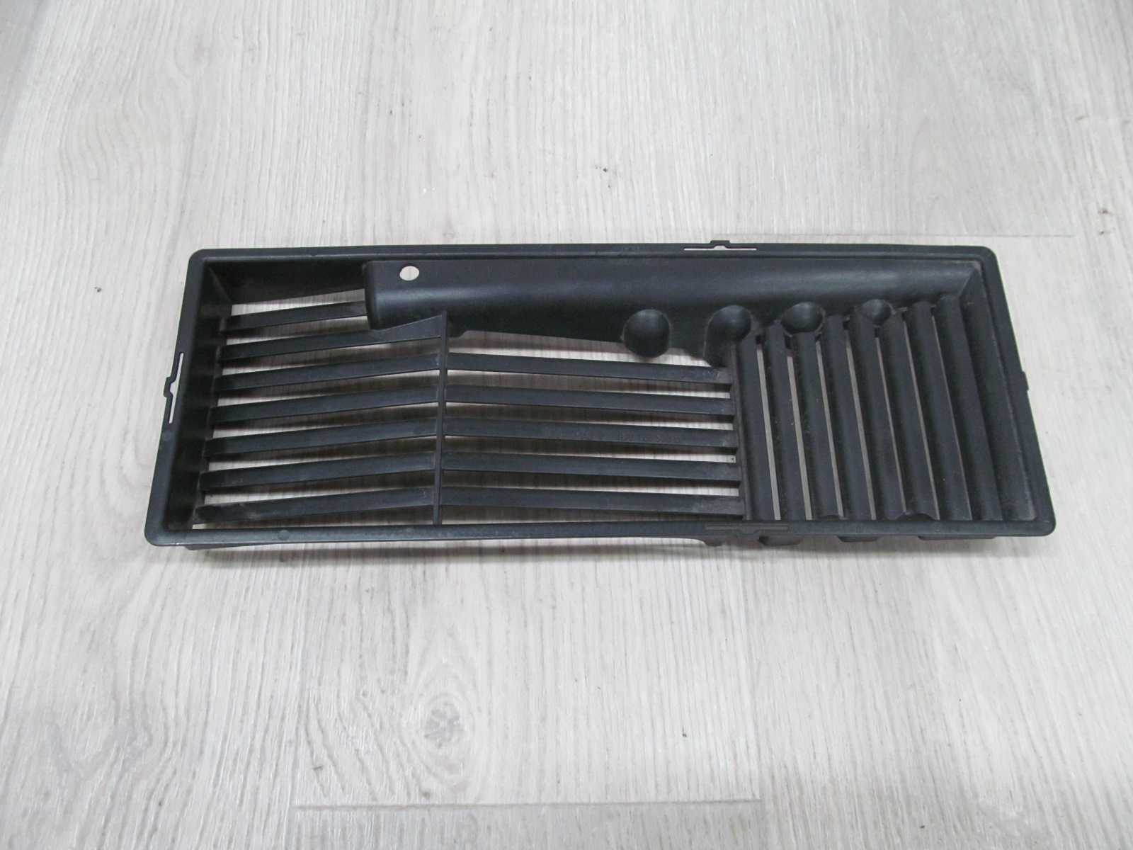 VW TOURAN GOLF KRATKA SIATKA FILTRA 3C0129668B