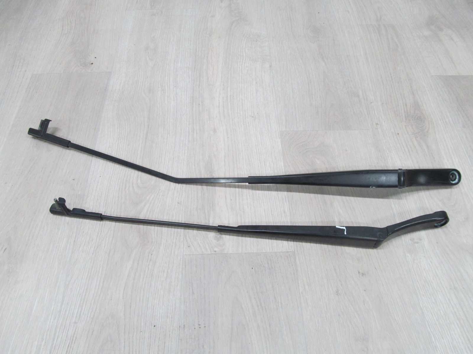 VW TOURAN I CADDY 03- RAMIE RAMIONA WYCIERACZEK PRZOD 2K1955409 2K1955410