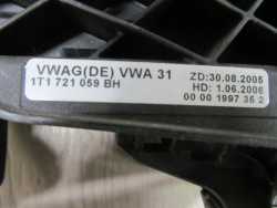 VW TOURAN CADDY PEDAL SPRZEGLA WYSPRZEGLIK CZUJNIK 1T1721059BH 1K0927810D