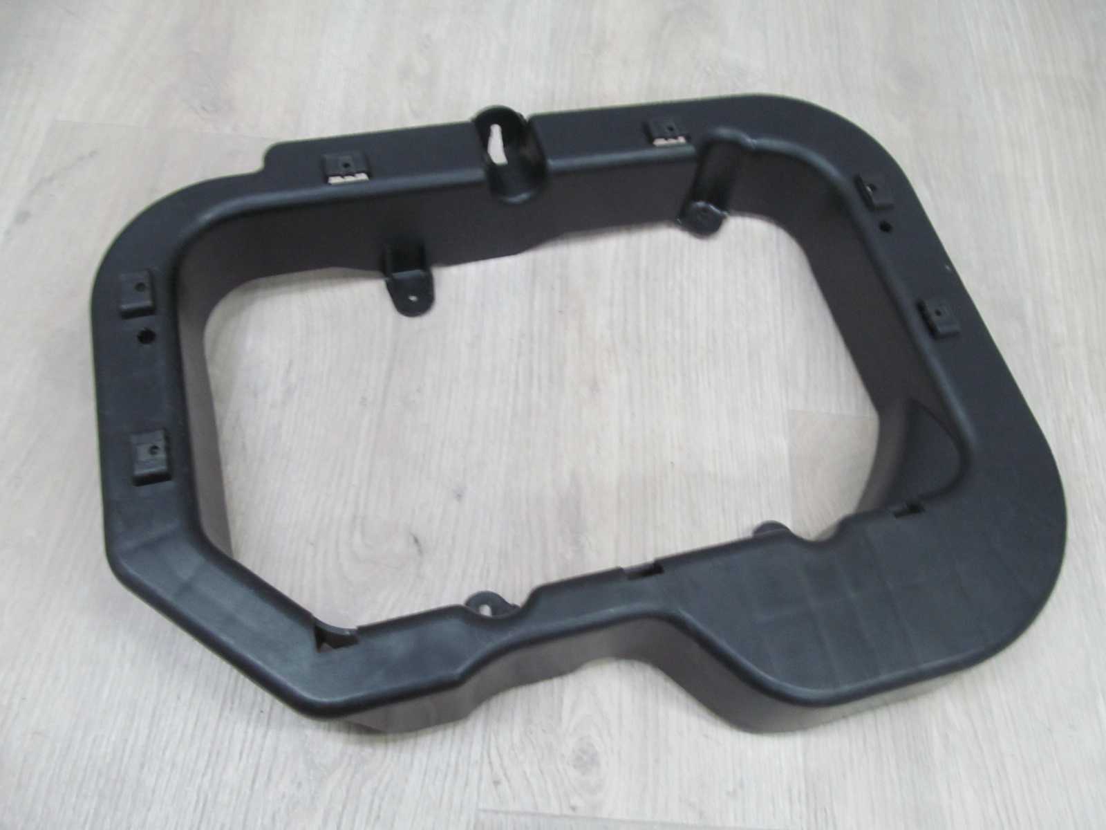 VW TOURAN STELAZ SCHOWKA PODLOGI 1T0864134B LEWY
