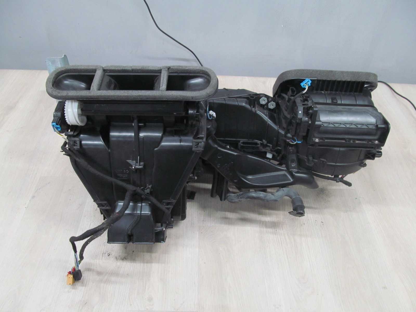 VW TOURAN CADDY NAGRZEWNICA KOMPLETNA EUROPA 03-10