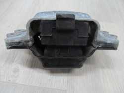 VW TOURAN CADDY 1.9 LAPA PODUSZKA SILNIKA 1K0199555 03-10