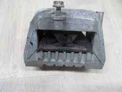 VW TOURAN CADDY 1.9 LAPA PODUSZKA SILNIKA 1K0199262BA 03-10