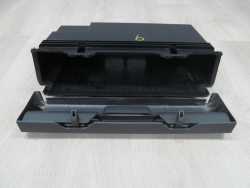 VW TOURAN I 03- SCHOWEK POD FOTEL PRAWY 1T0881580D