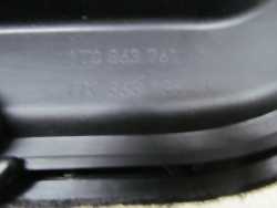 VW TOURAN I 03- SCHOWEK KLAPKA W PODLODZE TYL