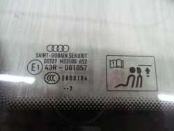 AUDI A4 B7 SEDAN SZYBA BOCZNA LEWA TROJKAT