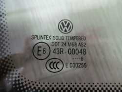 VW TOURAN I SZYBA BOCZNA TROJKAT PRAWY 2006
