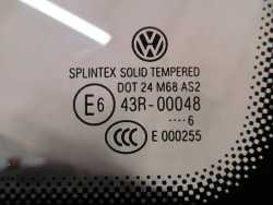 VW TOURAN I SZYBA BOCZNA TROJKAT LEWY 2006