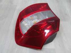 BMW 1 E81 E87 LAMPA TYL PRAWA 03-13
