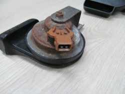 VOLVO S60 V70 XC90 KLAKSON SYGNAL DZWIEKOWY 9178849 00-12