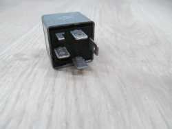 AUDI VW SEAT SKODA PRZEKAZNIK POMPY 429 1J0906381