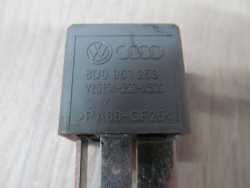AUDI VW SEAT SKODA PRZEKAZNIK 370 8D0951253