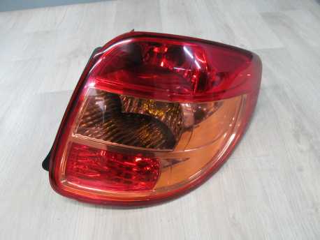 FIAT SEDICI SX4 LAMPA TYL PRAWA TYLNA UK 06-13