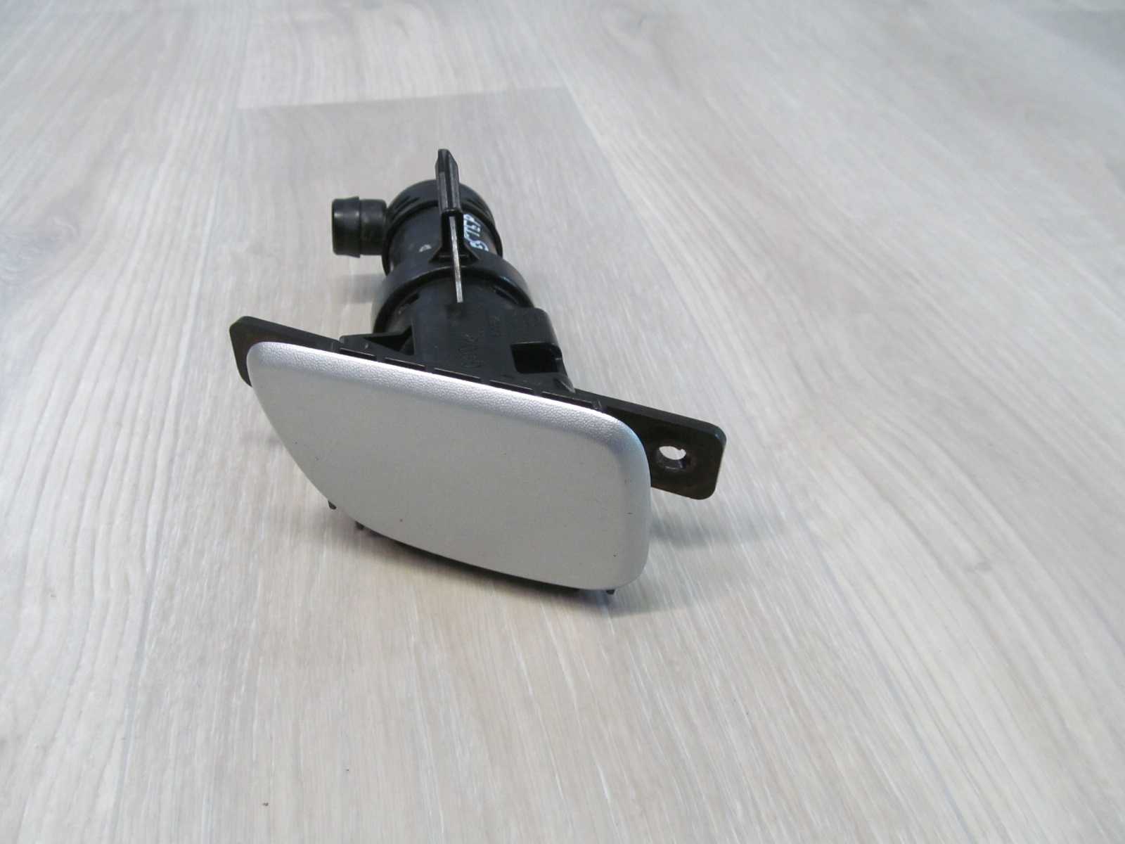 SUBARU FORESTER II LIFT SG SPRYSKIWACZ LAMPY REFLEKTORA PRAWY 06-08 20893