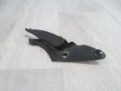 VOLVO S60 V70 ZASLEPKA OSLONA PODSZYBIA BLOTNIKA 8648277 LEWA