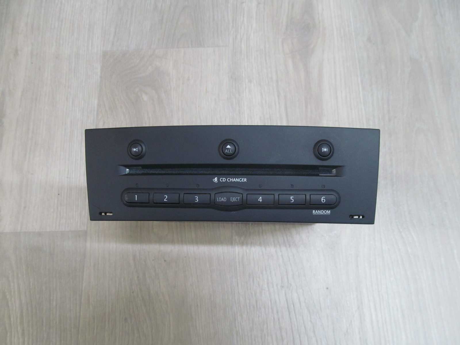 RENAULT MEGANE II SCENIC ZMIENIARKA CD 8200485082