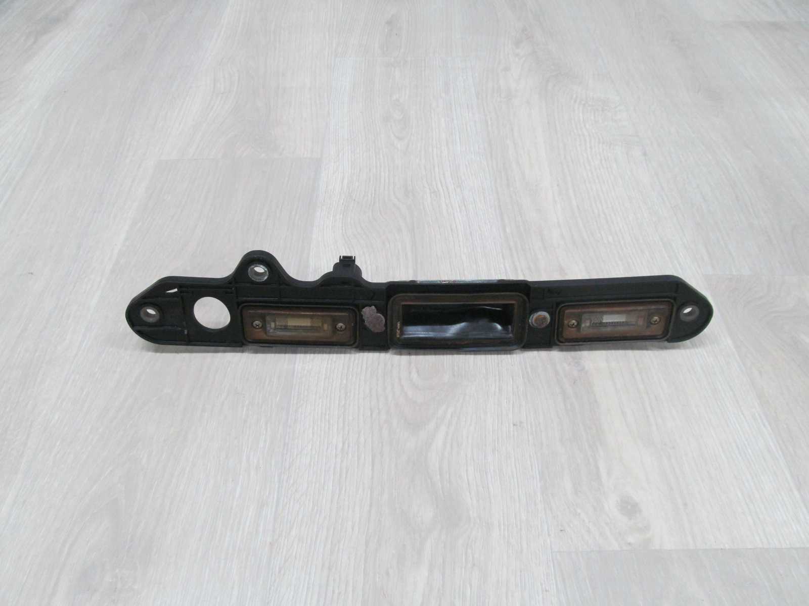 VW TOURAN I 03-10 BLENDA KLAPY TYL 1T0827574C