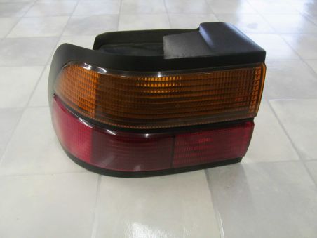 ROVER 800 SEDAN LAMPA TYLNA LEWA 86-99