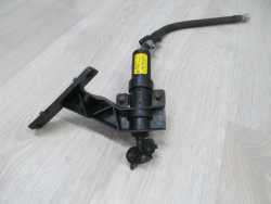 FORD MONDEO III MK3 SPRYSKIWACZ LAMPY PRAWY 1S71-13L014AE