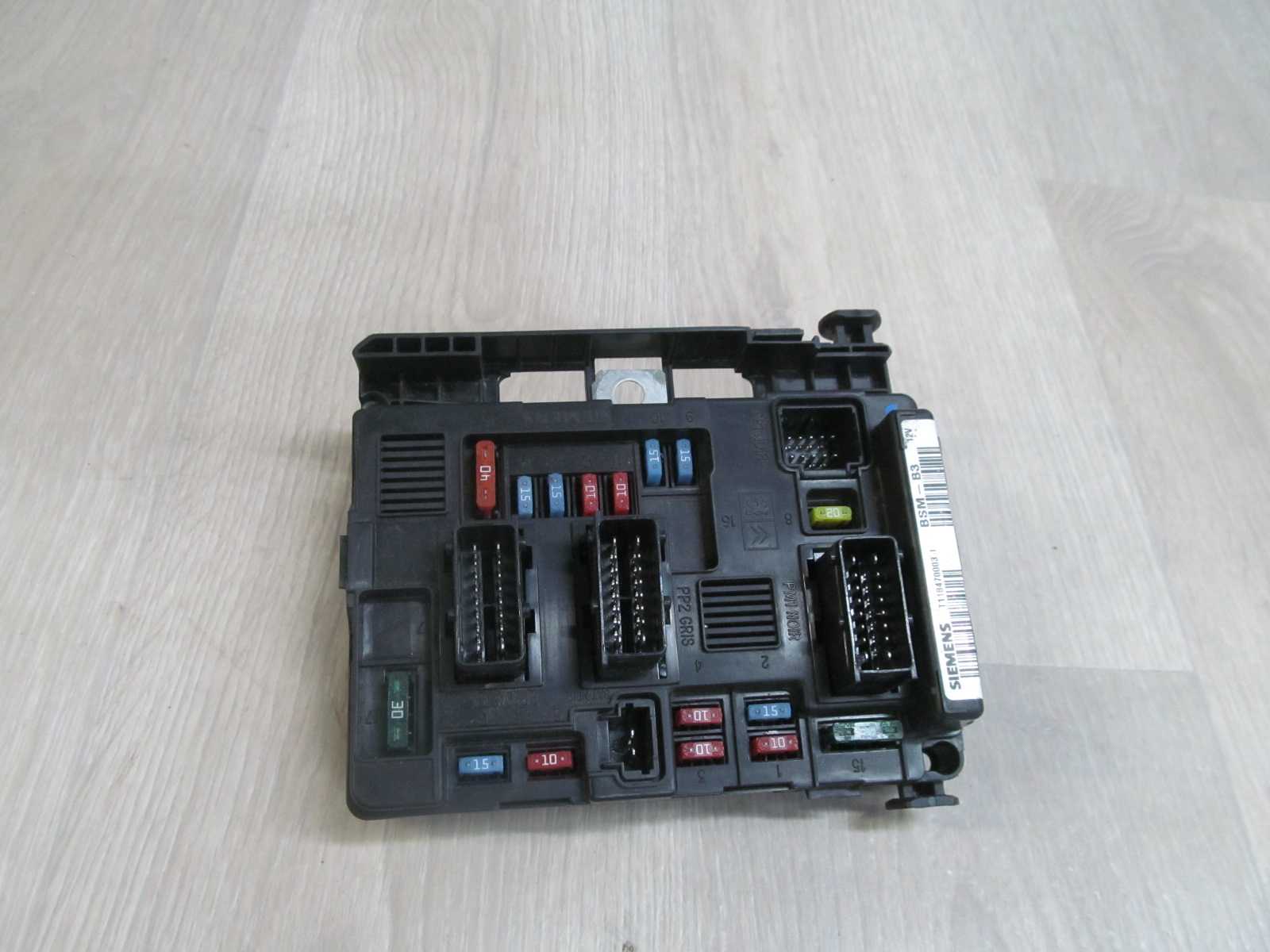 PEUGEOT CITROEN MODUL SKRZYNKA BSI B3 9643498880 T118470003