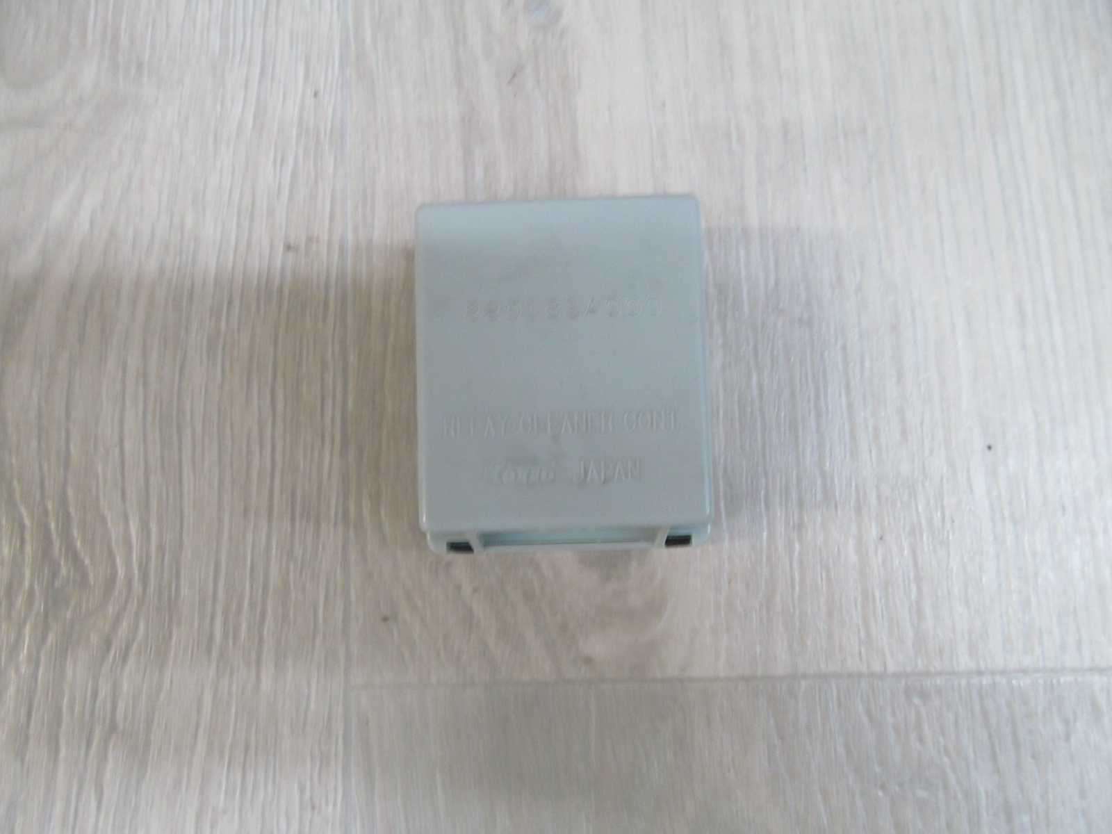 SUBARU FORESTER SG II PRZEKAZNIK SPRYSKIWACZY LAMP 88018SA000 06-08