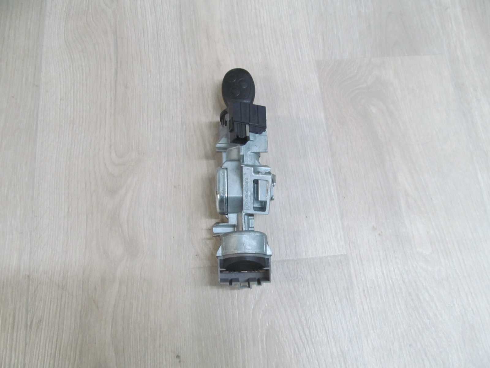 FORD FOCUS MK2 C-MAX STACYJKA KLUCZYK KOSTKA 3M51-3F880-AC