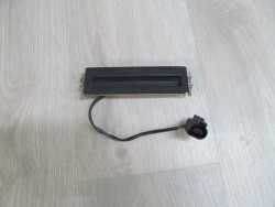 VW PASSAT B5 KOMBI FL PRZYCISK MIKROSTYK KLAPY BAGAZNIKA 3B9827566B