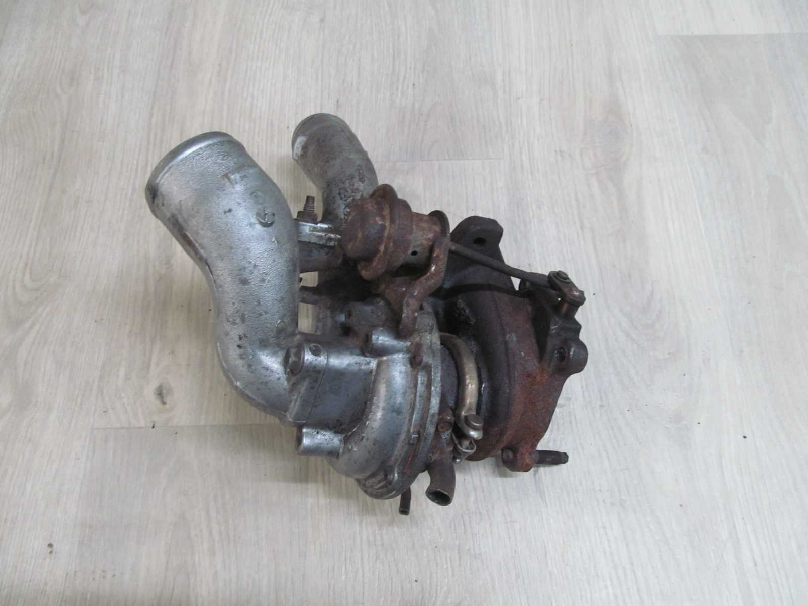 NISSAN NAVARA D22 2.5 TURBOSPREZARKA TURBINA 14411-VK500 01-06