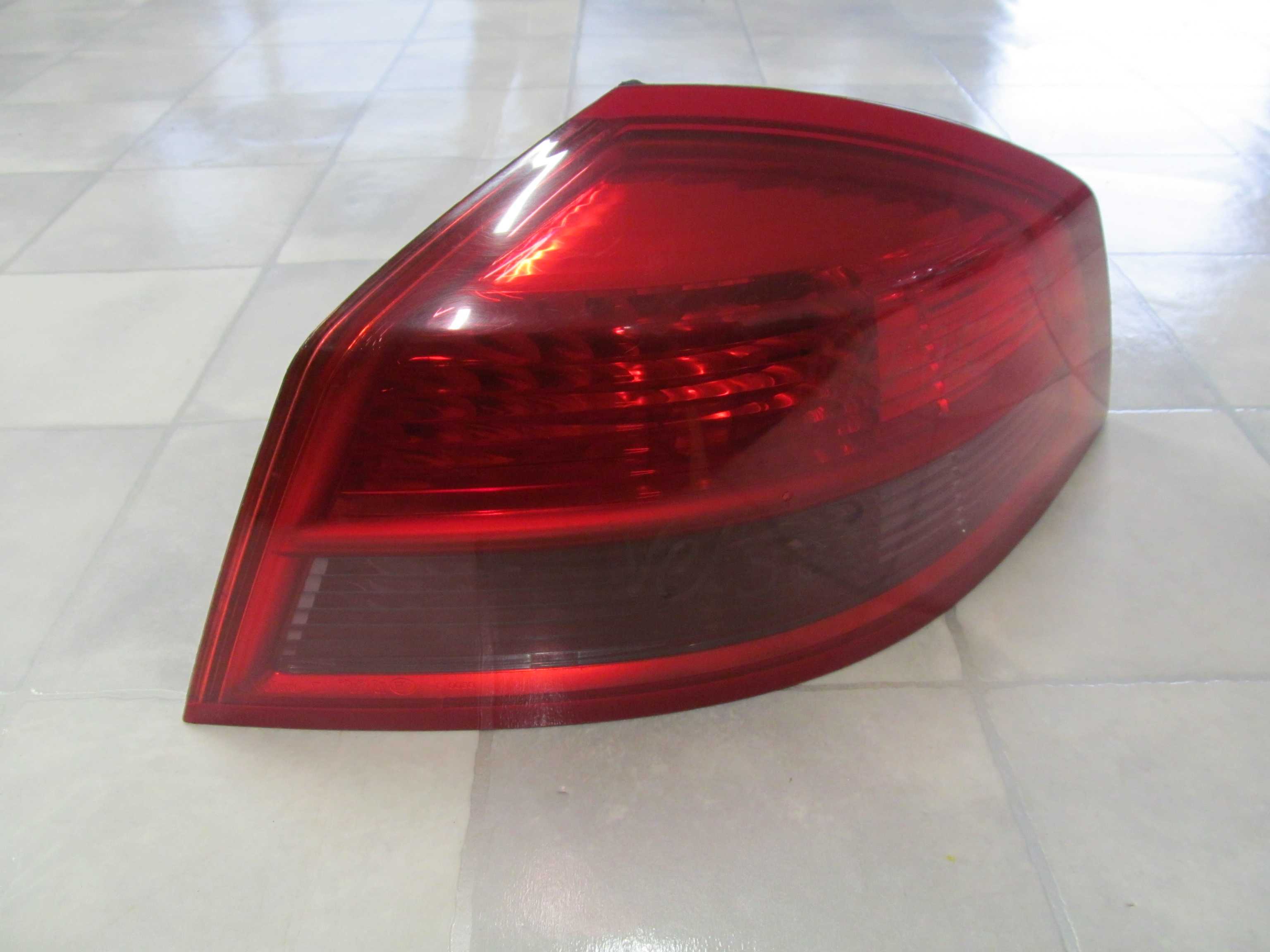 RENAULT VEL SATIS 01-09 LAMPA TYL PRAWA