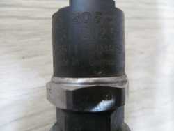 VOLVO S60 V70 XC 2.4 D5 LISTWA WTRYSKOWA CZUJNIK 0281002527 0445215010