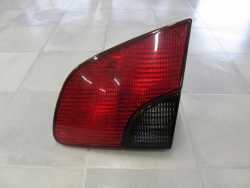 PEUGEOT 406 LIFT 99-04 LAMPA TYL PRAWA W KLAPE