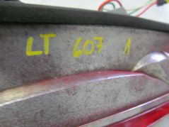 PEUGEOT 607 LIFT 99-06 LAMPA TYL LEWA W KLAPE