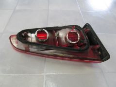 PEUGEOT 607 LIFT 99-06 LAMPA TYL LEWA W KLAPE