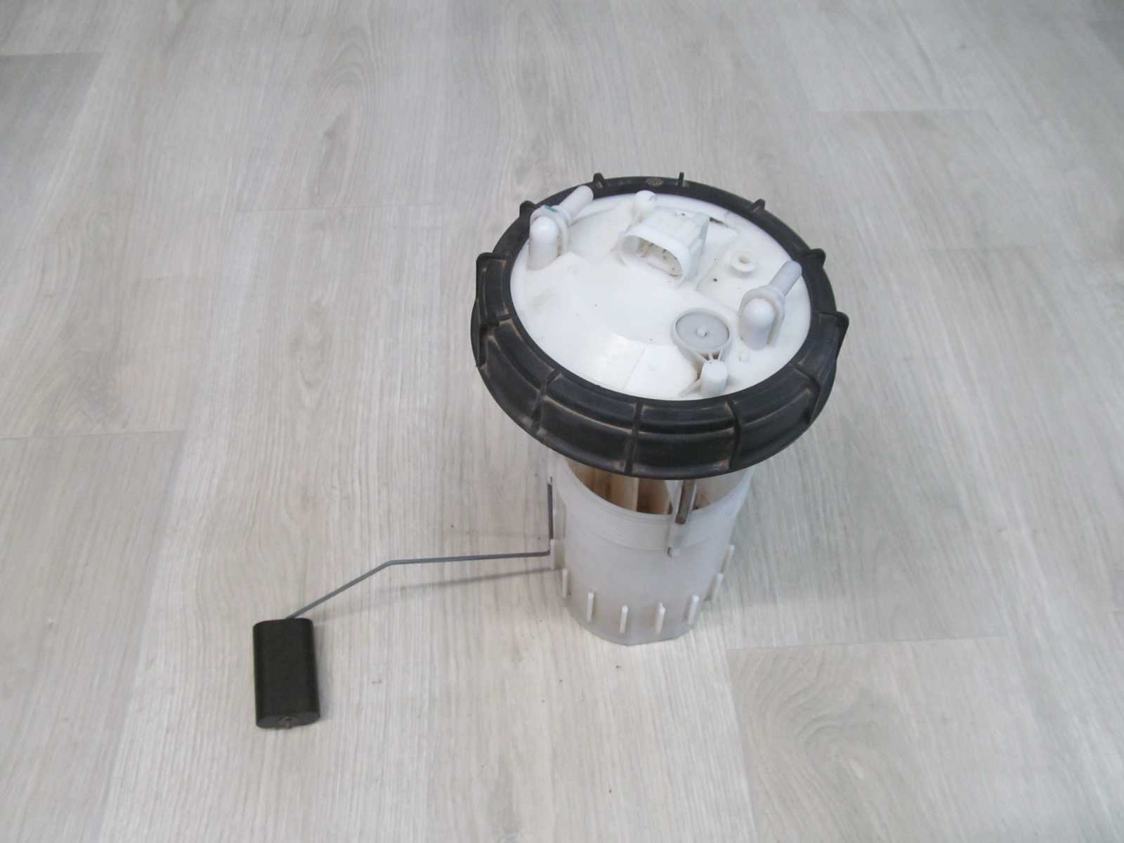 MASTER II 2.2 2.5 DCI POMPA PLYWAK PALIWA 8200258350B