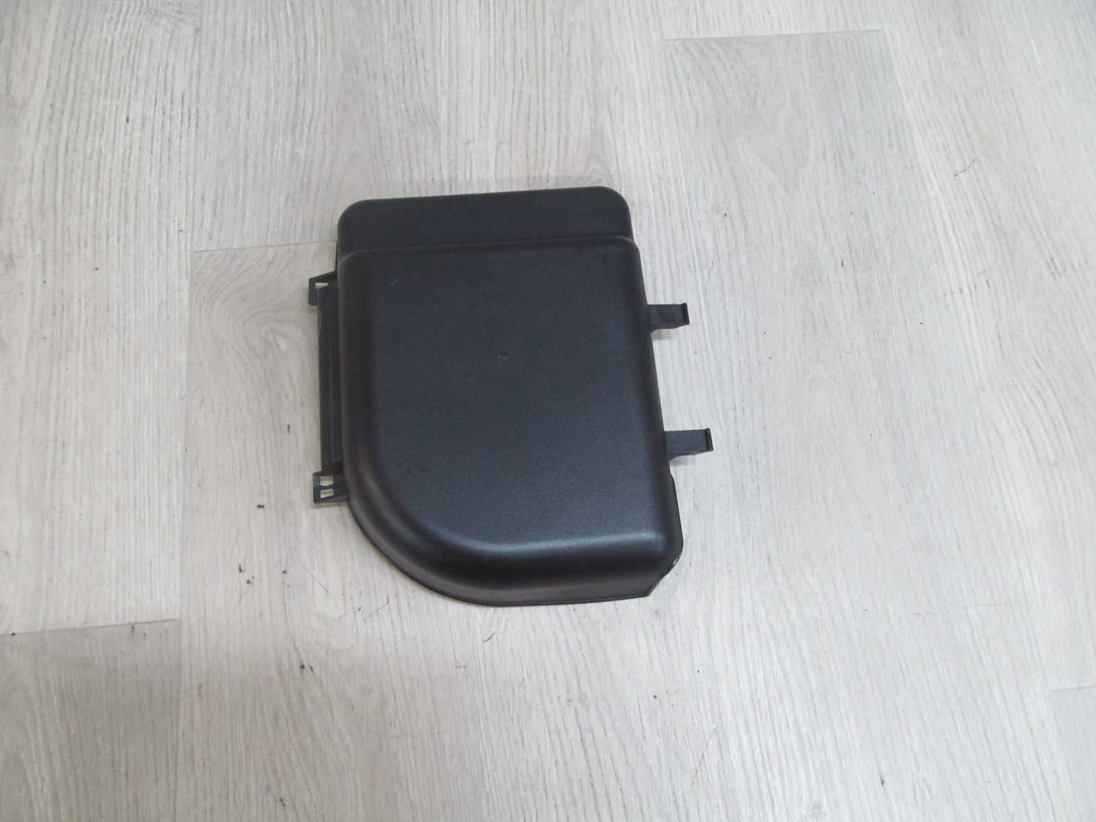 SUZUKI GRAND VITARA II OSLONA STEROWNIKA KOMPUTERA 33925-65J0 06-12