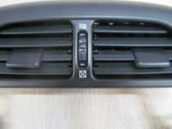 TOYOTA RAV4 II LIFT 03-05 RAMKA OSLONA RADIA 55421-42100