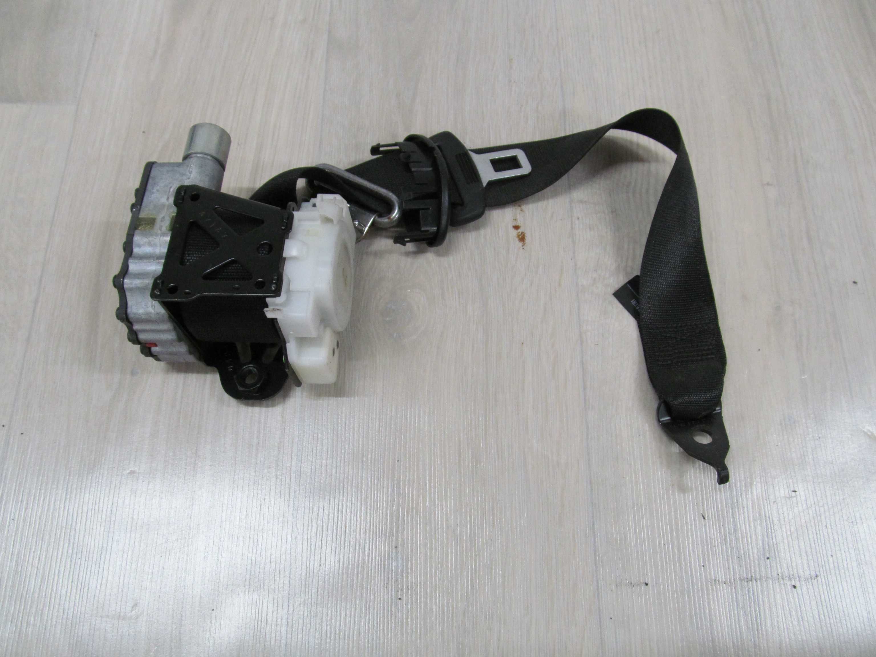 SAAB 9-3 CABRIO PAS BEZPIECZENSTWA TYL TYLNY PRAWY 12798113E 04-11