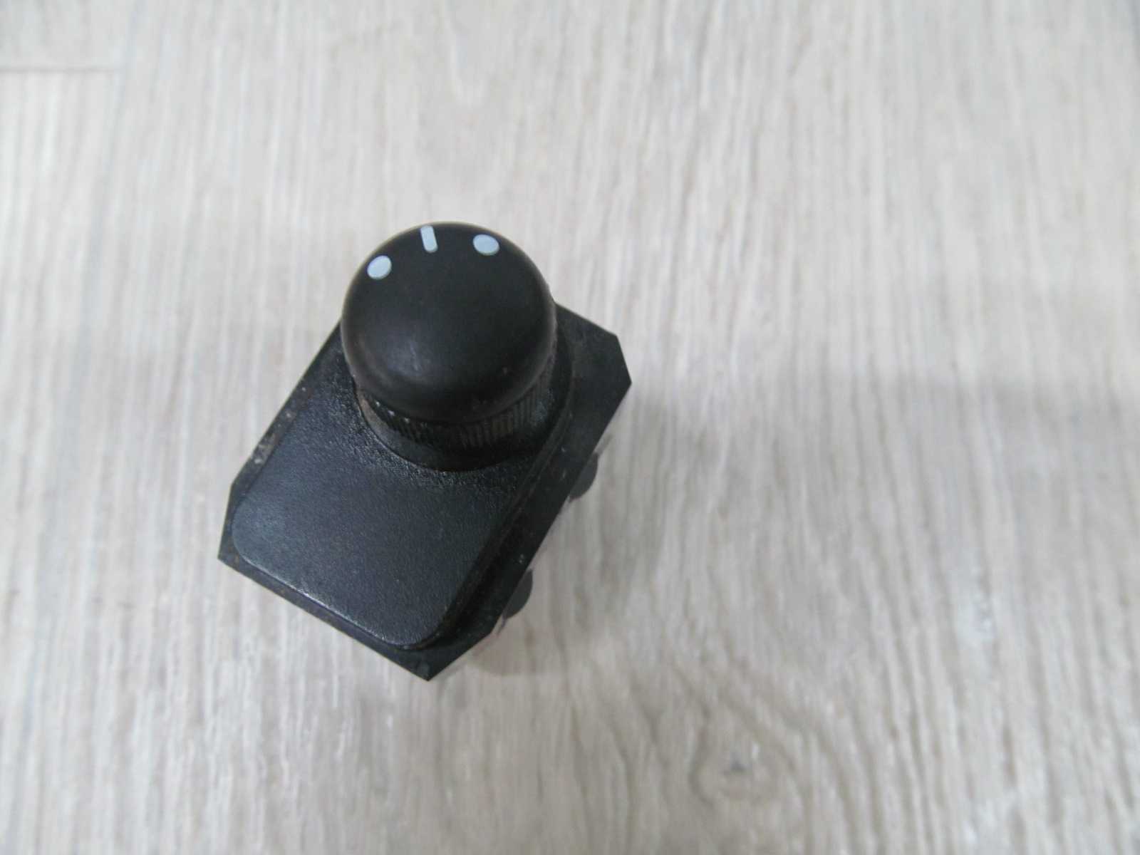 SUZUKI GRAND VITARA II PRZELACZNIK REGULACJI LUSTEREK 62J00-0956T 05-12