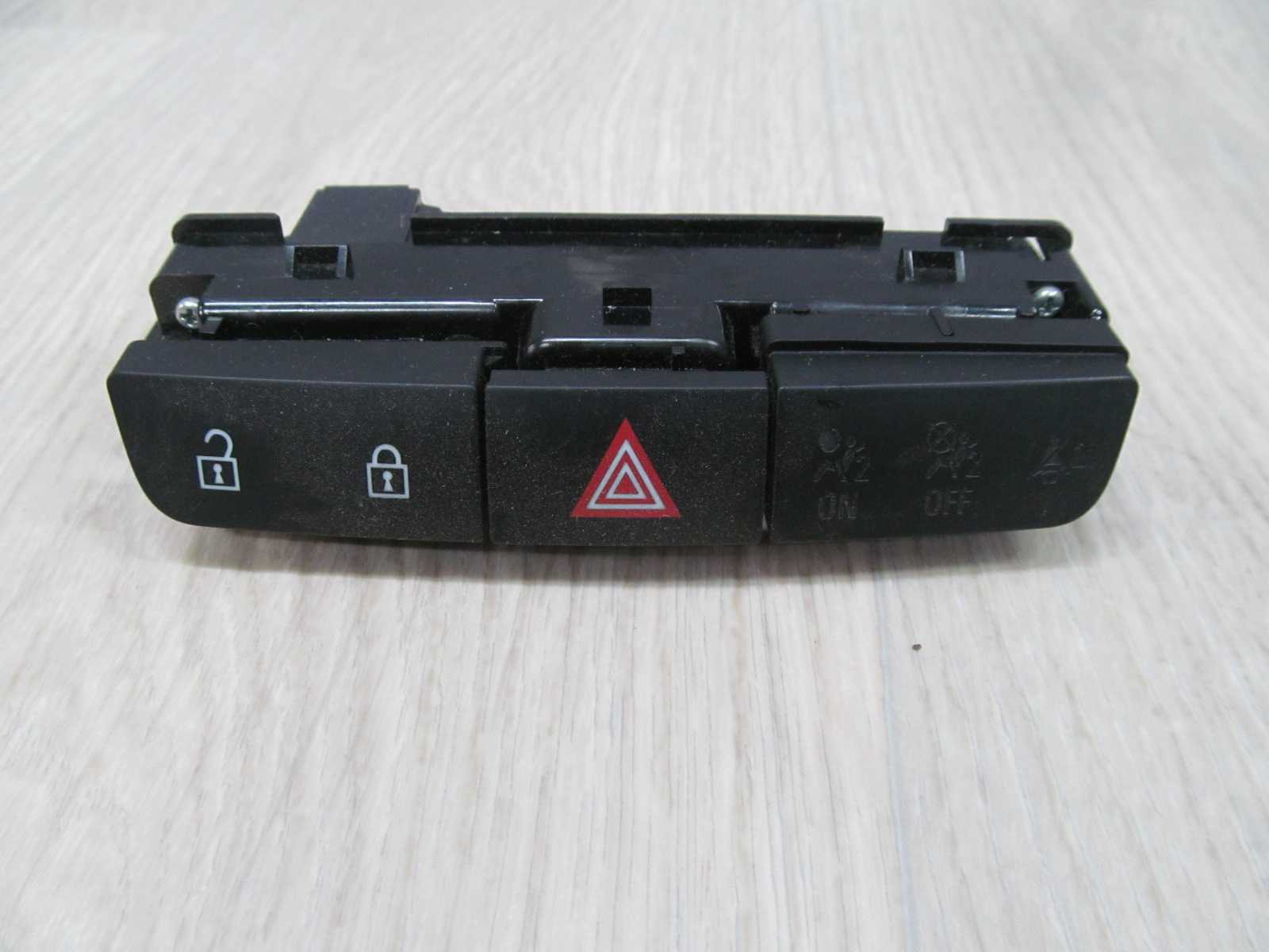 OPEL INSIGNIA PANEL PRZELACZNIK AWARYJNYCH 13271927 08-15