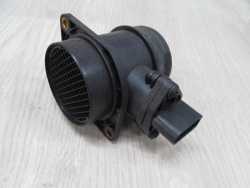 BMW E46 E81 E87 E90 1.6 1.8 PRZEPLYWOMIERZ 0280218075 7566986