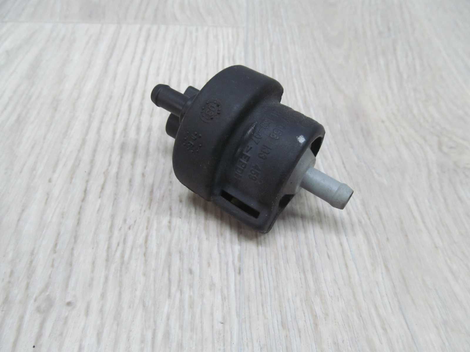 VW SEAT SKODA FSI ZAWOR ODPOWIETRZENIA ZBIORNIKA PALIWA 058133517B