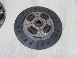MASTER MOVANO 2.5 DCI SPRZEGLO TARCZA DOCISK KPL 03-10