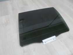 VOLVO XC90 SZYBA BOCZNA DRZWI TYL LEWA 04R 02-14